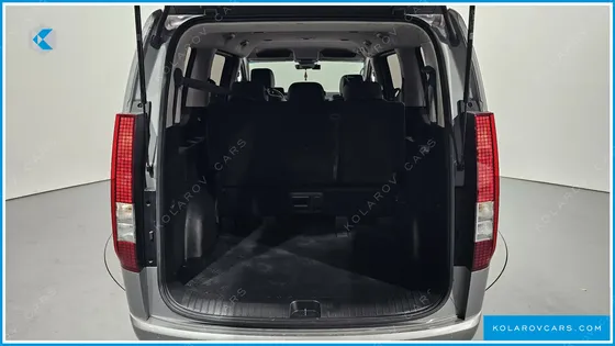 HYUNDAI STARIA TOURER 9-SEATER