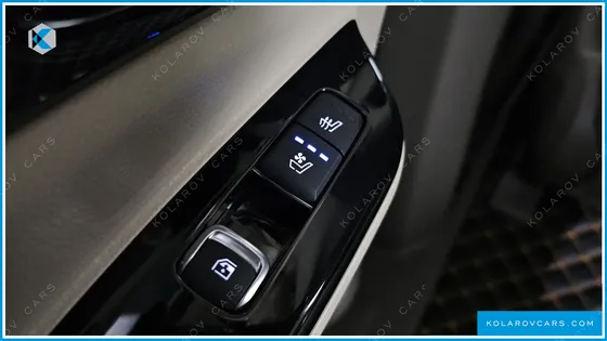 KIA CARNIVAL 7-SEATER SIGNATURE