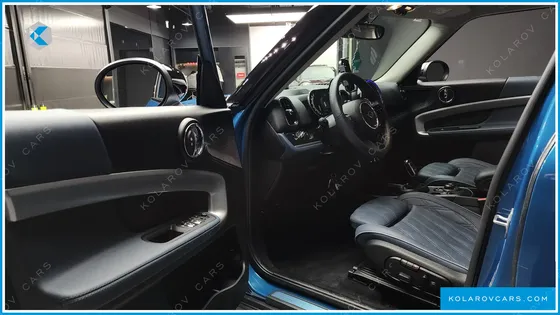 MINI COUNTRYMAN ALL4 CLASSIC LAUNCH PACK