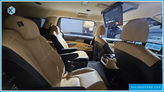 KIA CARNIVAL 9-SEATER NOBLESSE