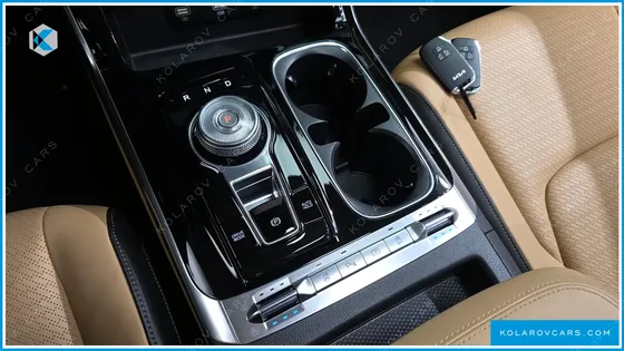 KIA CARNIVAL 7-SEATER SIGNATURE