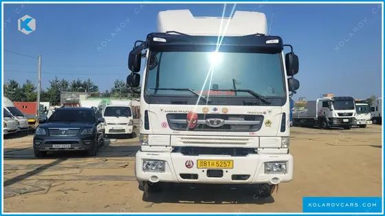 TATA DAEWOO NOBUS MID-SIZE TRUCK ROYAL