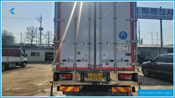 TATA DAEWOO NOBUS MID-SIZE TRUCK ROYAL