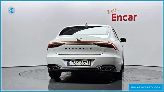 HYUNDAI GRANDEUR CALLIGRAPHY