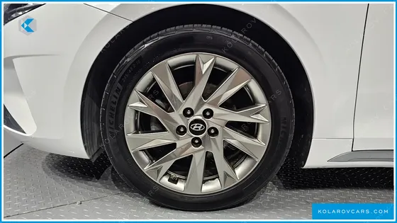 HYUNDAI GRANDEUR CALLIGRAPHY