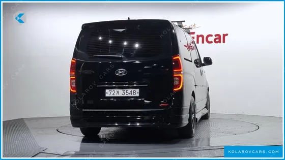 HYUNDAI STAREX 12-SEATER WAGON