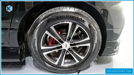HYUNDAI STAREX 12-SEATER WAGON