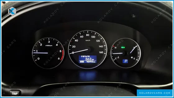 HYUNDAI STAREX 12-SEATER WAGON