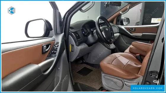 HYUNDAI STAREX 12-SEATER WAGON