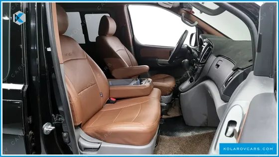 HYUNDAI STAREX 12-SEATER WAGON