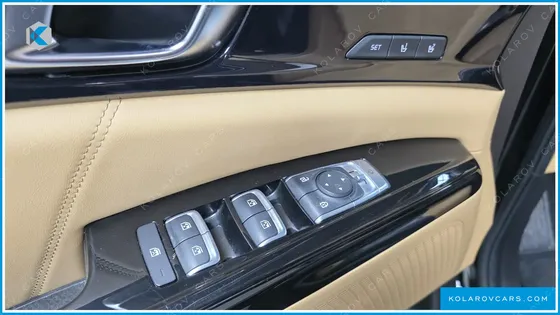 KIA CARNIVAL 9-SEATER SIGNATURE
