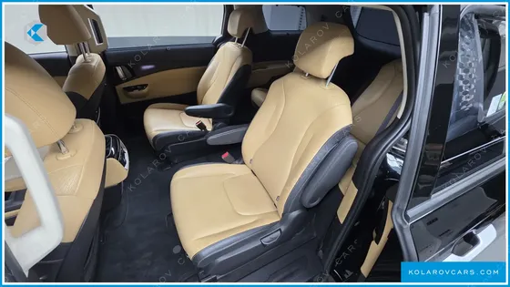 KIA CARNIVAL 9-SEATER SIGNATURE