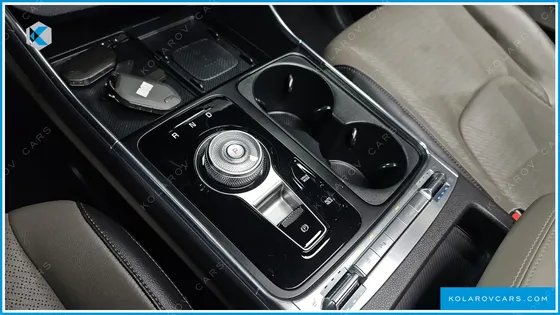 KIA CARNIVAL 7-SEATER NOBLESSE
