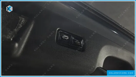 KIA CARNIVAL 7-SEATER NOBLESSE