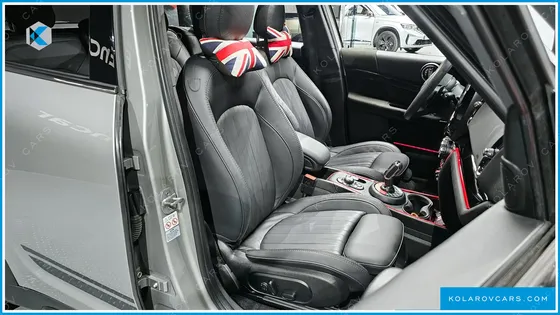MINI COUNTRYMAN JCW LAUNCH PACK