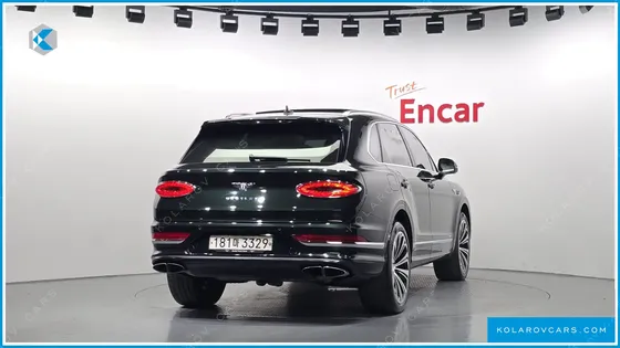 BENTLEY BENTAYGA 4.0 V8 AZURE