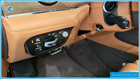 BENTLEY BENTAYGA 4.0 V8 AZURE