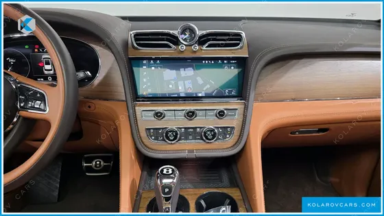 BENTLEY BENTAYGA 4.0 V8 AZURE