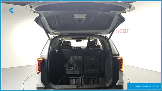 KIA CARNIVAL GASOLINE 7-SEATER HI LIMOUSINE