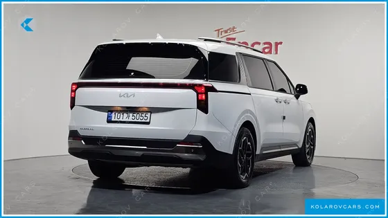 KIA CARNIVAL 9-SEATER NOBLESSE