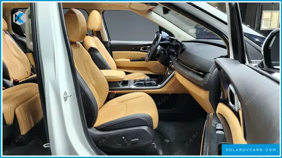 KIA CARNIVAL 7-SEATER SIGNATURE