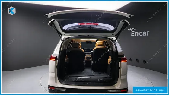 KIA CARNIVAL 7-SEATER SIGNATURE