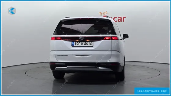 KIA CARNIVAL 9-SEATER SIGNATURE