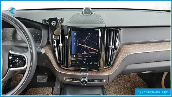 VOLVO XC60 B5 INSCRIPTION