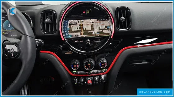 MINI COUNTRYMAN JCW LAUNCH PACK