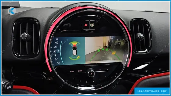 MINI COUNTRYMAN JCW LAUNCH PACK