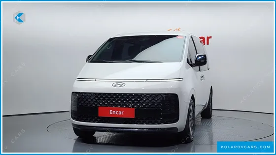 HYUNDAI STARIA LOUNGE 9-SEATER