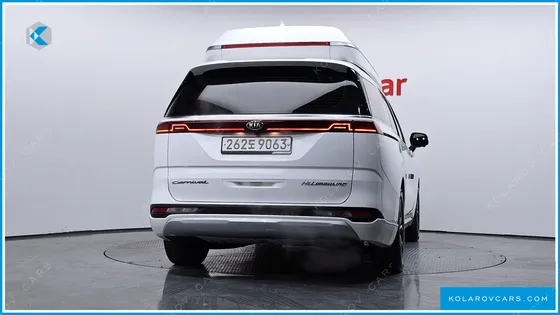 KIA CARNIVAL GASOLINE 7-SEATER HI-LIMOUSINE